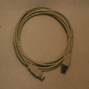 USB-kaapeli erikoiskäyttöön